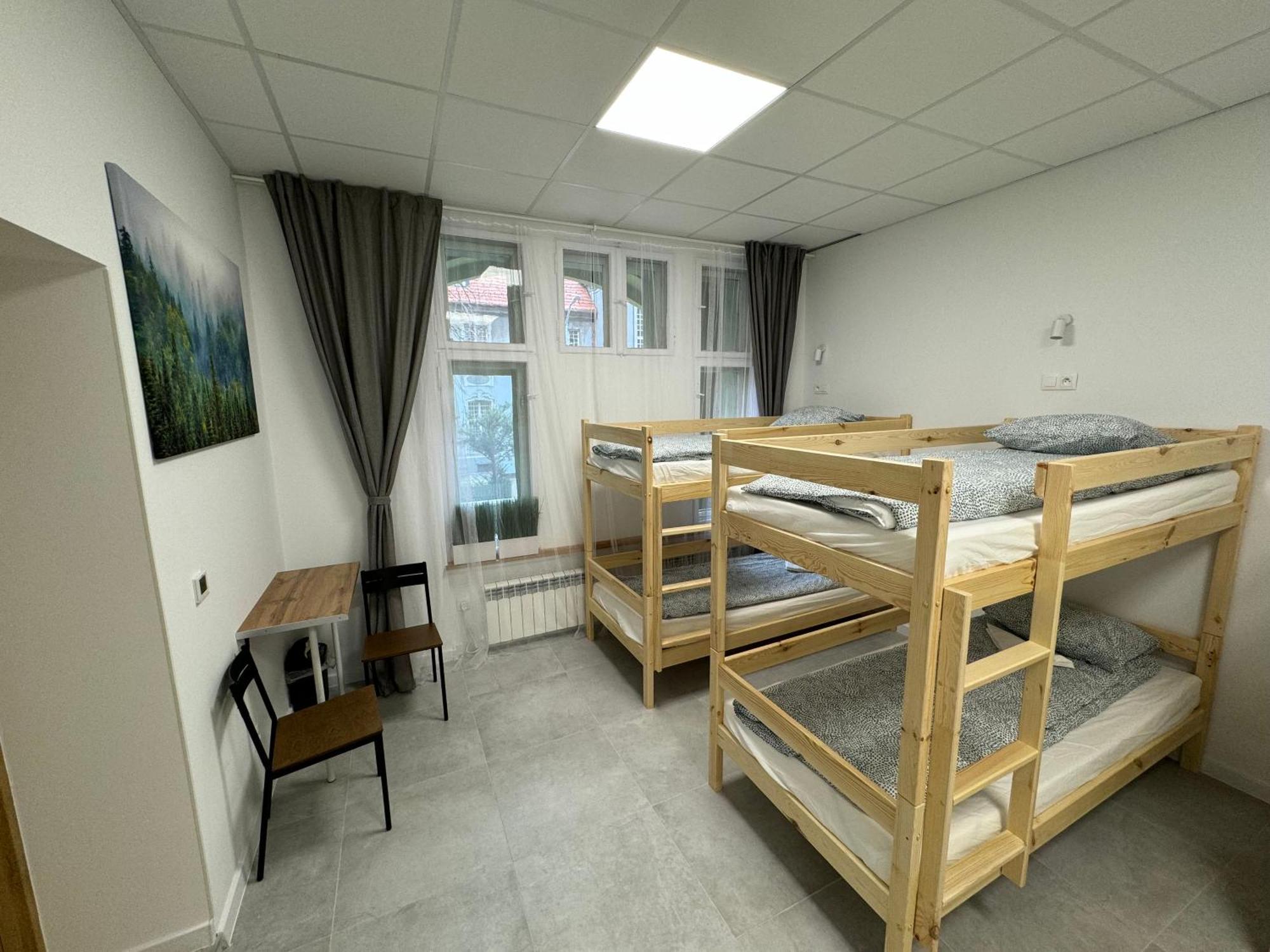 Green Hostel Katowice - 24H Parking Exterior photo